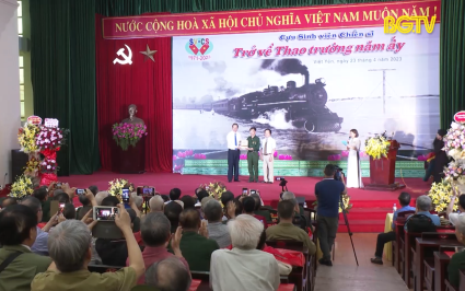 Cựu sinh vi&ecirc;n - chiến sĩ trở về thao trường năm ấy 