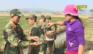 Thắm đượm t&igrave;nh qu&acirc;n d&acirc;n