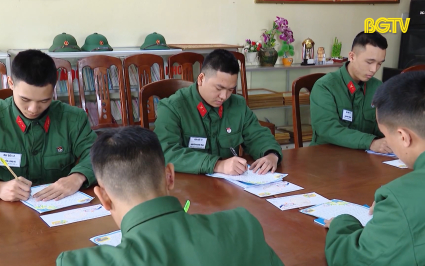 Đa dạng m&ocirc; h&igrave;nh nắm bắt tư tưởng bộ đội