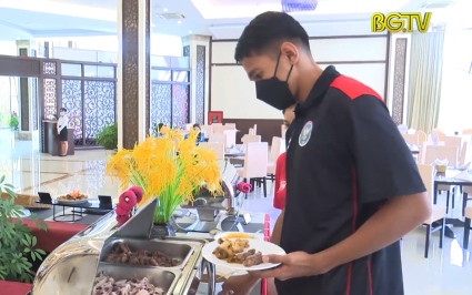 Đa dạng thực đơn phục vụ c&aacute;c đo&agrave;n VĐV