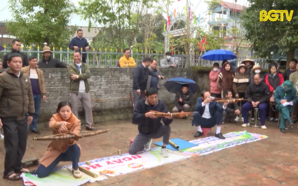 Đặc sắc m&ocirc;n thể thao bắn nỏ của đồng b&agrave;o DTTS