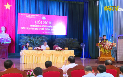 Đại biểu Quốc hội tiếp x&uacute;c cử tri Sư đo&agrave;n 325, Qu&acirc;n đo&agrave;n 2