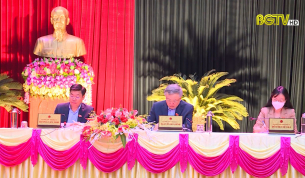 Đại biểu Quốc hội tiếp x&uacute;c cử tri Sư đo&agrave;n 3, Qu&acirc;n khu 1