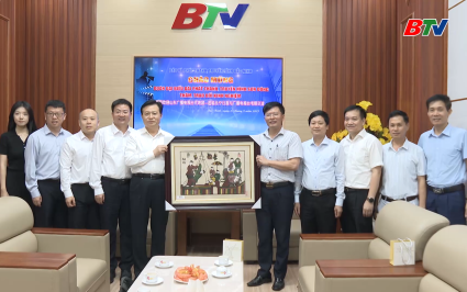 Đ&agrave;i Ph&aacute;t thanh -Truyền h&igrave;nh Sơn Đ&ocirc;ng trao đổi kinh nghiệm tại B&aacute;o v&agrave; Ph&aacute;t thanh, truyền h&igrave;nh Bắc Ninh