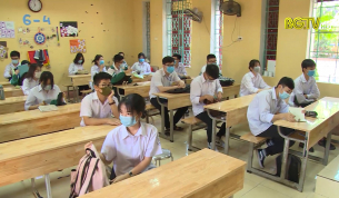 Đảm bảo an to&agrave;n dịch bệnh cho học sinh lớp 12
