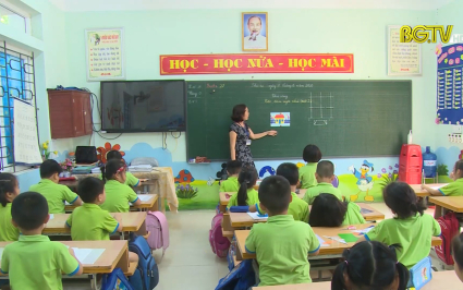 Đảm bảo bố tr&iacute; đủ gi&aacute;o vi&ecirc;n cho năm học mới