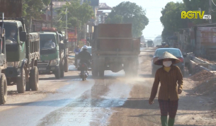 Đảm bảo giao th&ocirc;ng v&agrave; VSMT tr&ecirc;n c&ocirc;ng trường x&acirc;y dựng đường giao th&ocirc;ng