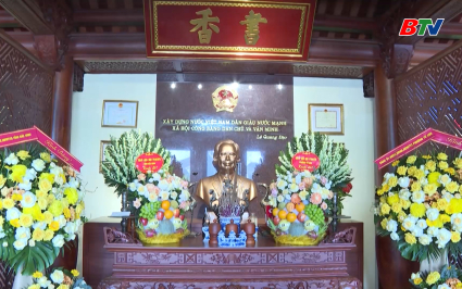 D&acirc;ng hương nh&acirc;n kỷ niệm 104 năm ng&agrave;y sinh đồng ch&iacute; L&ecirc; Quang Đạo 