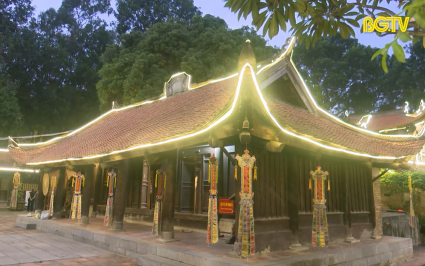 D&acirc;ng hương tưởng niệm 715 năm Phật ho&agrave;ng Trần Nh&acirc;n T&ocirc;ng nhập niết b&agrave;n