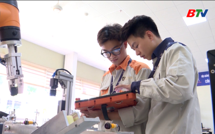 Đ&agrave;o tạo kỹ sư b&aacute;n dẫn từ nhu cầu doanh nghiệp 