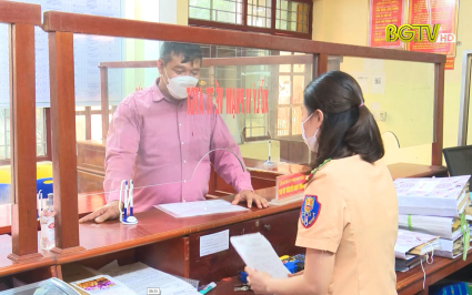 Đẩy mạnh cải c&aacute;ch h&agrave;nh ch&iacute;nh trong đăng k&yacute;, quản l&yacute; phương tiện