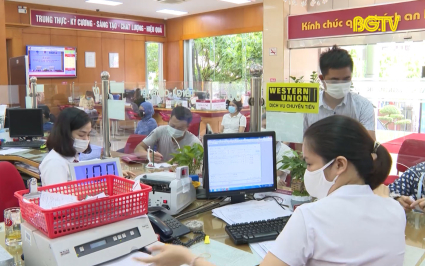 Đẩy mạnh cho vay ti&ecirc;u d&ugrave;ng, đẩy l&ugrave;i t&iacute;n dụng đen 