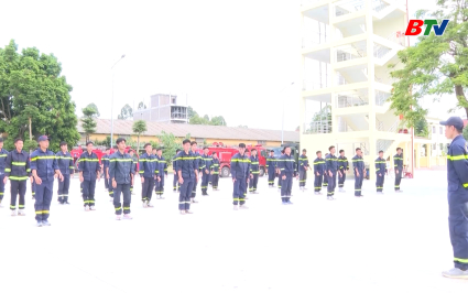 Đẩy mạnh c&ocirc;ng t&aacute;c huấn luyện chữa ch&aacute;y v&agrave; cứu nạn, cứu hộ 