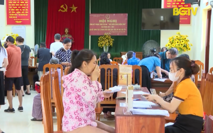 Đẩy mạnh tuy&ecirc;n truyền chi trả lương hưu kh&ocirc;ng d&ugrave;ng tiền mặt 