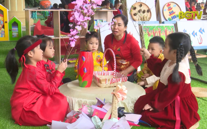Dạy trẻ y&ecirc;u Tết Việt