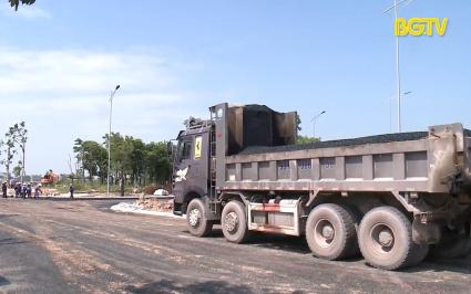 ĐBND với cử tri: Khắc phục tồn tại sau gi&aacute;m s&aacute;t