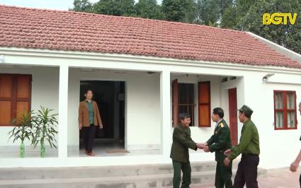 ĐBND với cử tri: Những ngôi nhà hợp lòng dân