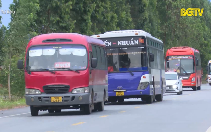 ĐBND với cử tri: Phản &aacute;nh phi&ecirc;n họp thường trực HĐND tỉnh