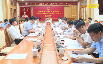 ĐBND với cử tri: Phản &aacute;nh phi&ecirc;n họp Thường trực thường kỳ th&aacute;ng 4