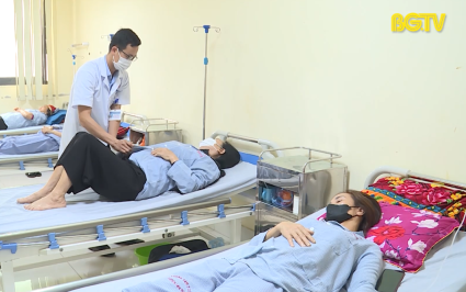 ĐBND với cử tri: &Yacute; kiến cử tri về chăm s&oacute;c sức khỏe nh&acirc;n d&acirc;n