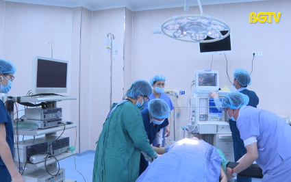 ĐBND với cử tri: &Yacute; kiến cử tri về chất lượng dịch vụ y tế c&ocirc;ng lập