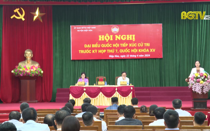ĐBQH Bắc Giang tiếp x&uacute;c cử tri Hiệp H&ograve;a, Việt Y&ecirc;n