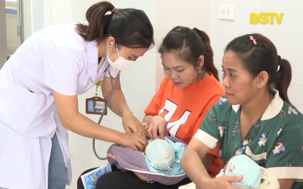 Để trẻ sơ sinh được ph&aacute;t triển khoẻ mạnh 
