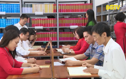 Đề xuất &yacute; tưởng mới, đ&oacute;ng g&oacute;p v&igrave; Bắc Giang ph&aacute;t triển to&agrave;n diện, vững chắc