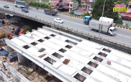 Đền b&ugrave; hơn 300 triệu đồng cho hộ bị ảnh hưởng khi thi c&ocirc;ng cầu Như Nguyệt