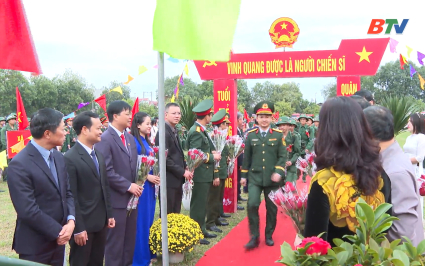 Điểm giao nhận qu&acirc;n số 6 c&oacute; 568 t&acirc;n binh nhập ngũ