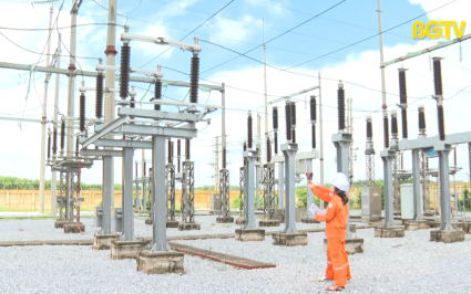 Điện với SX&ĐS: Bảo đảm an to&agrave;n lưới điện trước m&ugrave;a mưa b&atilde;o