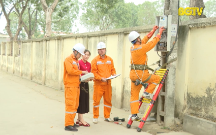 Điện với SX&ĐS: Chủ động linh hoạt bảo đảm điện m&ugrave;a nắng n&oacute;ng