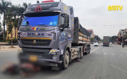 Cảnh b&aacute;o người điều khiển phương tiện chuyển hướng kh&ocirc;ng đảm bảo an to&agrave;n