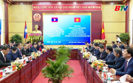 Đo&agrave;n đại biểu cấp cao Đảng Nh&acirc;n d&acirc;n C&aacute;ch mạng L&agrave;o thăm, l&agrave;m việc tại Bắc Ninh