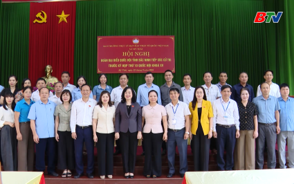 Đo&agrave;n ĐBQH tỉnh tiếp x&uacute;c cử tri x&atilde; Mỹ Th&aacute;i