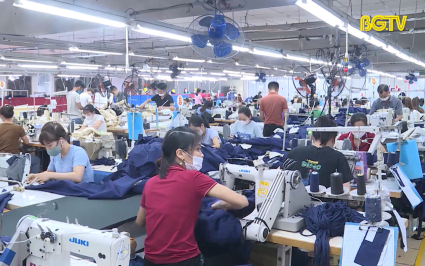 Doanh nghiệp dệt may nỗ lực vượt kh&oacute;, phục hồi sản xuất kinh doanh