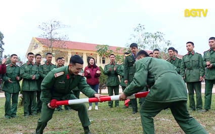 Đ&oacute;n xu&acirc;n trong Qu&acirc;n ngũ