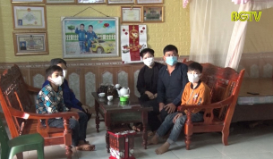 Đồng b&agrave;o d&acirc;n tộc thiểu số ph&ograve;ng ngừa Covid-19