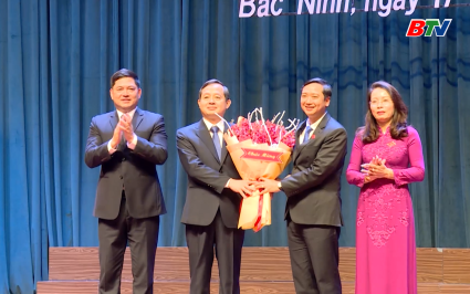Đồng ch&iacute; Phạm Ho&agrave;ng Sơn được bầu giữ chức Chủ tịch UBND tỉnh Bắc Ninh 