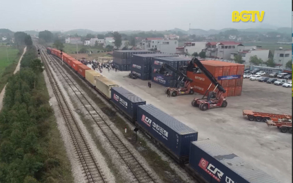 Đưa Ga li&ecirc;n vận quốc tế v&agrave;o hoạt động 