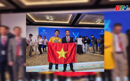 Em Ng&ocirc; Quang Minh gi&agrave;nh HCV Olympic H&oacute;a học quốc tế năm 2025