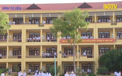 G&acirc;̀n 20 nghìn thí sinh thi vào lớp 10 THPT