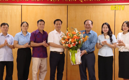 Gặp mặt đo&agrave;n đại biểu dự Đại hội to&agrave;n quốc MTTQ Việt Nam lần thứ 10 