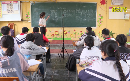 Gấp r&uacute;t &ocirc;n tập, bổ trợ kiến thức cho học sinh thi v&agrave;o lớp 10 THPT