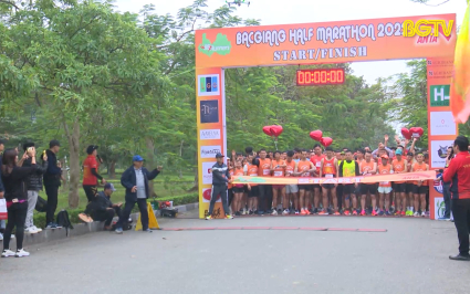 Giải chạy "Bắc Giang Half Marathon - Nối v&ograve;ng tay lớn" 2023