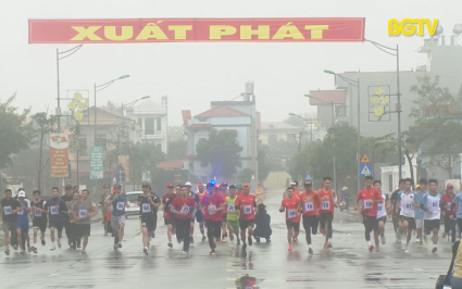 S&ocirc;i nổi Giải Việt d&atilde; chinh phục đỉnh Non Vua 