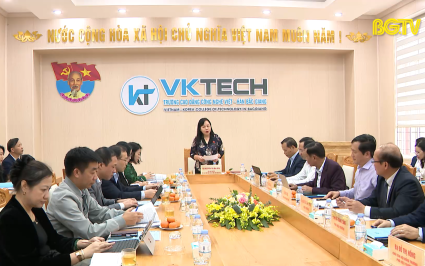 Gi&aacute;m s&aacute;t về ph&aacute;t triển v&agrave; sử dụng nguồn nh&acirc;n lực 