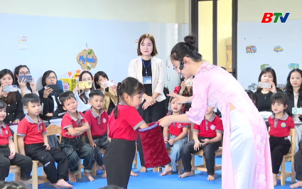  Gi&aacute;o dục v&agrave; Đ&agrave;o tạo: Sinh hoạt chuy&ecirc;n m&ocirc;n, bồi dưỡng n&acirc;ng cao cho gi&aacute;o vi&ecirc;n