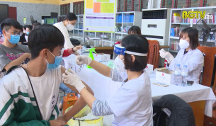 G&oacute;c nh&igrave;n thẳng: Nh&igrave;n nhận đ&uacute;ng về ti&ecirc;m ph&ograve;ng vắc xin Covid-19 cho học sinh