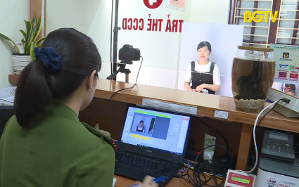 G&oacute;c nh&igrave;n thẳng: Hiểu đ&uacute;ng việc sinh trắc học mống mắt khi l&agrave;m thẻ căn cước